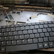 Чистка и замена клавиатуры ноутбуков Acer Aspire