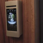 Как сделать беспроводный видеоглазок из старого смартфона