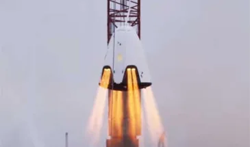 В SpaceX показали элементы пропульсивной посадки капсулы Crew Dragon [видео]