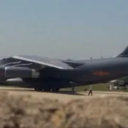 Первые два военно-транспортных Y-20 поступили в ВВС НОАК [видео]