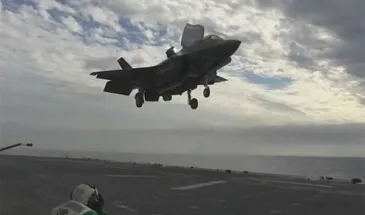 Ещё один F-35B загорелся в воздухе