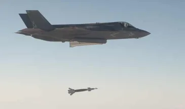 F-35C с Block 3F успешно поразил движущуюся цель управляемой бомбой GBU-12