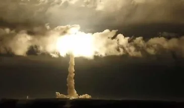 Юбилейный 100-й старт тяжелой Ariane-5 с космодрома Куру [видео]