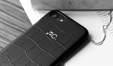 Как правильно выбрать монограмму на именной чехол для iPhone?
