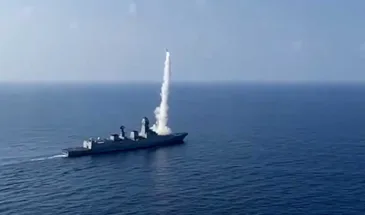Успешные испытания морской BrahMos провели ВМС Индии [видео]