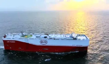 Самый большой в мире автомобилевоз BYD Shenzhen вышел в рейс [видео]