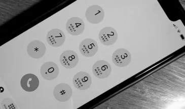 Не работает (или пропала) кнопка вызова у iPhone с iOS 26?