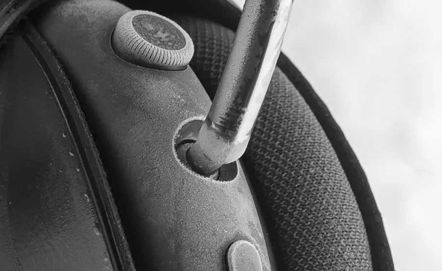 AirPods Max зависли и ни на что не реагируют: что делать