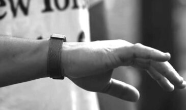 Как настроить браслет Fitbit Air: будильники, пульс, аритмия и пр.